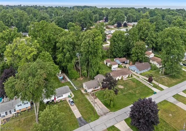 Homes for sale in Mentor, OH | 6472 Southgrove Rd, Mentor, OH 44060 | MLS# 5221482