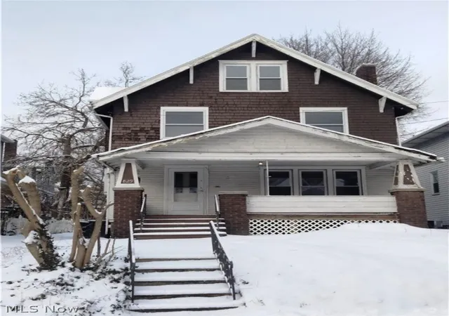 1st image of 829 Elmore Ave, Akron, OH 44302 | MLS# 5222733