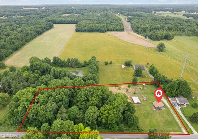 Homes for sale in Newton Falls, OH | 4817 Mcclintocksburg Rd, Newton Falls, OH 44444 | MLS# 5222700