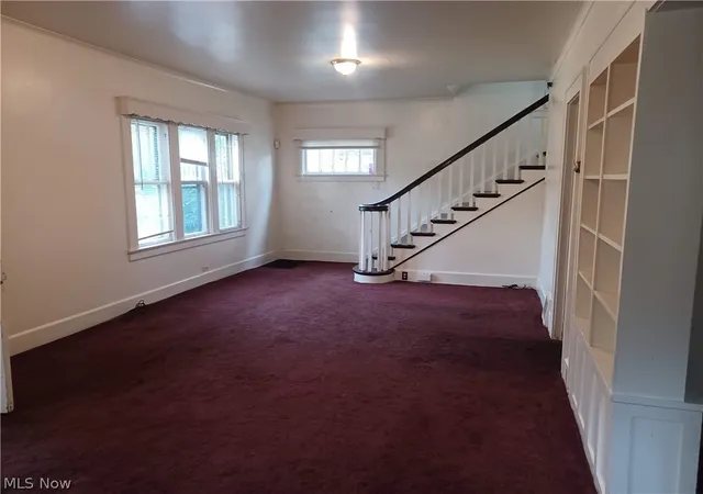 2nd image of 918 Winona Dr, Youngstown, OH 44511 | MLS# 5222488
