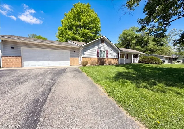 Homes for sale in Beavercreek, OH | 1817 Nugget Ct, Beavercreek, OH 45432 | MLS# 5222529