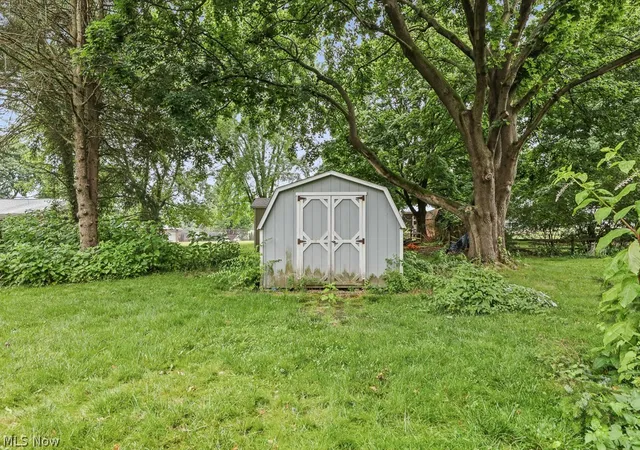 Homes for sale in North Canton, OH | 5260 Huckleberry St Nw, North Canton, OH 44720 | MLS# 5221834