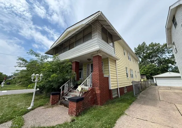 Homes for sale in Cleveland, OH | 3568 E 110Th St, Cleveland, OH 44105 | MLS# 5217333