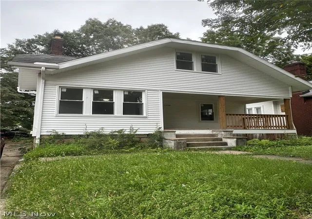 2nd image of 1134 Collinwood Ave, Akron, OH 44310 | MLS# 5222356