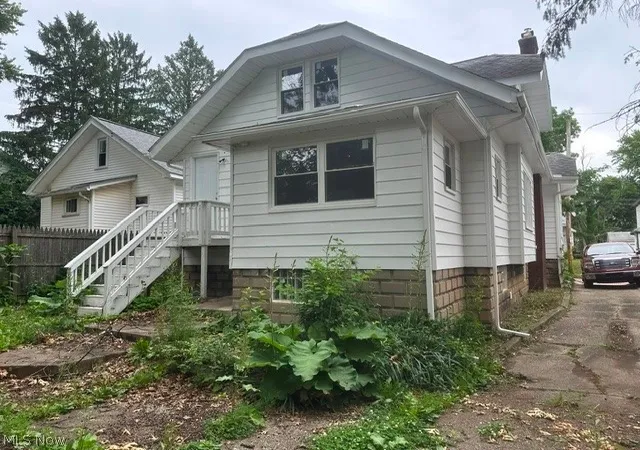 4th image of 1134 Collinwood Ave, Akron, OH 44310 | MLS# 5222356