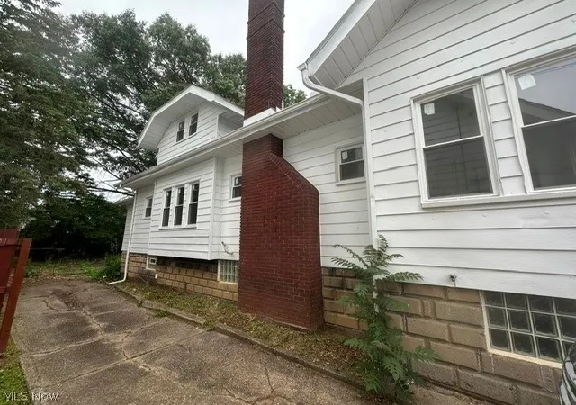 5th image of 1134 Collinwood Ave, Akron, OH 44310 | MLS# 5222356