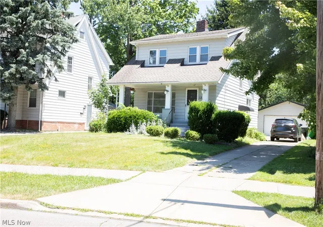 Homes for sale in South Euclid, OH | 1315 S Belvoir Blvd, South Euclid, OH 44121 | MLS# 5222663