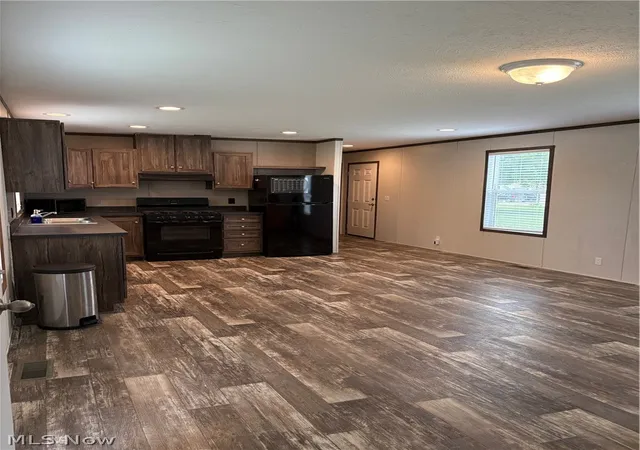 4th image of 58 Betty Lou Dr, Middlefield, OH 44062 | MLS# 5222620