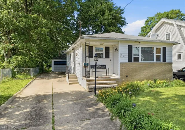 Homes for sale in Cuyahoga Falls, OH | 617 Marguerite Ave, Cuyahoga Falls, OH 44221 | MLS# 5222776