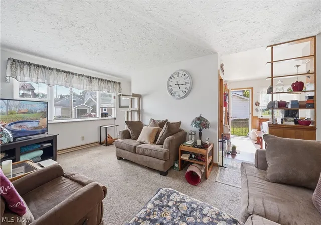Homes for sale in Cuyahoga Falls, OH | 617 Marguerite Ave, Cuyahoga Falls, OH 44221 | MLS# 5222776