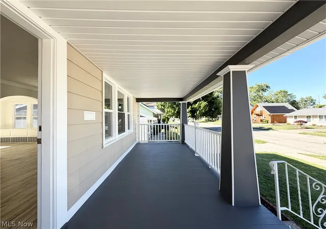 Photo 3 of Single family home for sale at 157 Fairlawn Ave, Elyria, OH 44035 | MLS# 5221720 | Listing updated on 2026-07-07