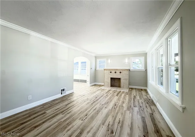 Photo 3 of Single family home for sale at 157 Fairlawn Ave, Elyria, OH 44035 | MLS# 5221720 | Listing updated on 2026-07-07
