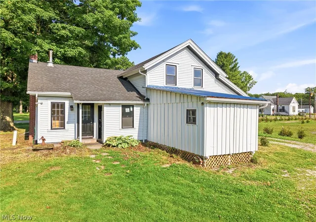 Photo 3 of Single family home for sale at 6090 Youngstown Conneaut Rd, Kinsman, OH 44428 | MLS# 5222902 | Listing updated on 2026-08-23