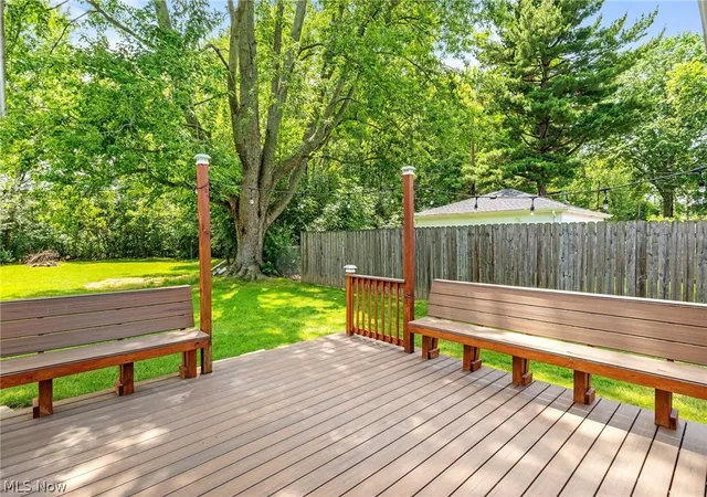 4th image of 1024 Oakwood Dr, Elyria, OH 44035 | MLS# 5222888