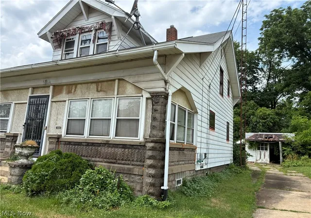 Homes for sale in Massillon, OH | 106 Shriver Ave Se, Massillon, OH 44646 | MLS# 5222916