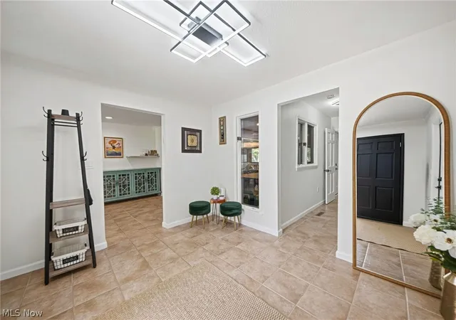 2nd image of 3899 Brainard Rd, Orange Village, OH 44122 | MLS# 5222879