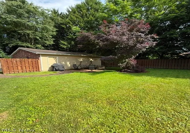 Photo 4 of Sale Pending at 1947 Thalia Ave, Youngstown, OH 44514 | MLS# 5222929 | Listing updated on 2026-07-02