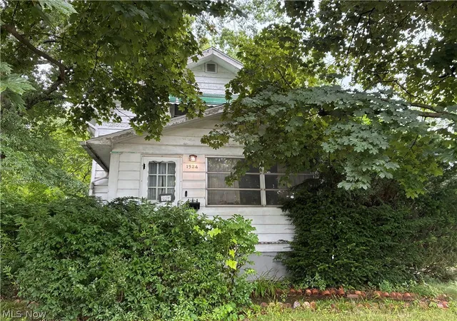 Homes for sale in Massillon, OH | 1524 3rd St Se, Massillon, OH 44646 | MLS# 5222921