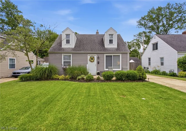 Homes for sale in Avon Lake, OH | 131 Forest Blvd, Avon Lake, OH 44012 | MLS# 5222617