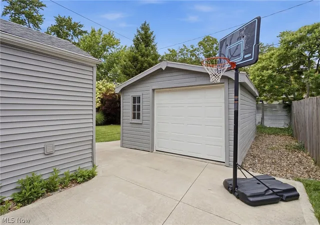 Homes for sale in Avon Lake, OH | 131 Forest Blvd, Avon Lake, OH 44012 | MLS# 5222617