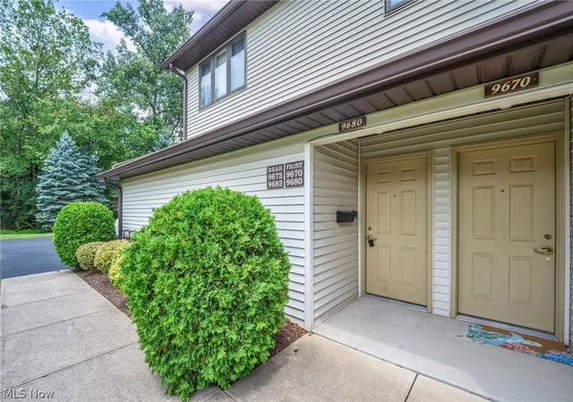 2nd image of 9680 Sylvan Ln, Concord Township, OH 44060 | MLS# 5222927