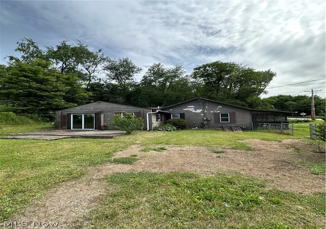 Homes for sale in East Liverpool, OH | 2660 Lisbon St, East Liverpool, OH 43920 | MLS# 5222954