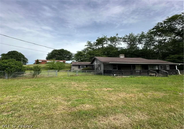 Homes for sale in East Liverpool, OH | 2660 Lisbon St, East Liverpool, OH 43920 | MLS# 5222954
