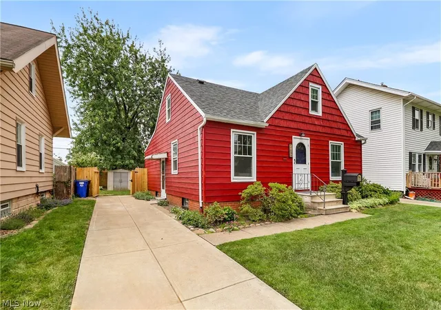 2nd image of 17009 Sedalia Ave, Cleveland, OH 44135 | MLS# 5220853