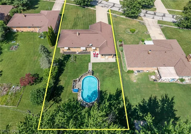 Homes for sale in Middleburg Heights, OH | 13967 Mohawk Trl, Middleburg Heights, OH 44130 | MLS# 5222652