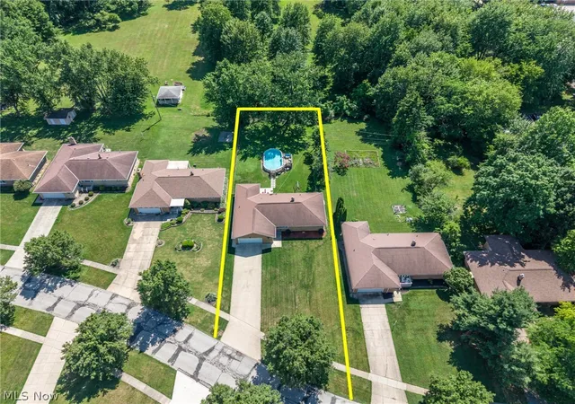 Homes for sale in Middleburg Heights, OH | 13967 Mohawk Trl, Middleburg Heights, OH 44130 | MLS# 5222652
