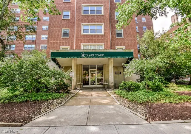 Homes for sale in Cleveland, OH | 13800 Shaker Blvd #1102, Cleveland, OH 44120 | MLS# 5222333