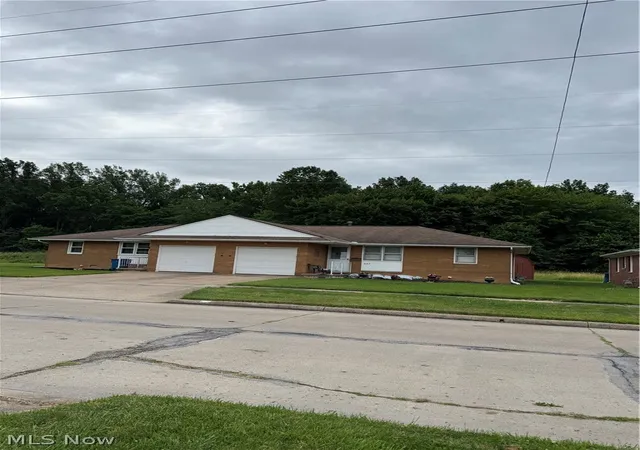 Homes for sale in Lorain, OH | 605 W 36Th St, Lorain, OH 44052 | MLS# 5223003