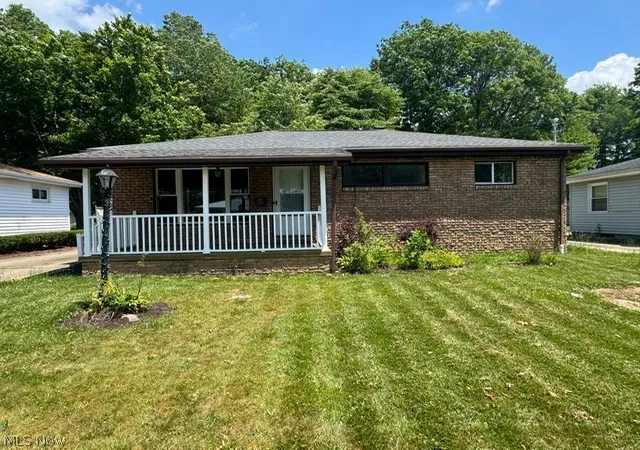 1st image of 972 Nw Southern Blvd, Warren, OH 44485 | MLS# 5223004