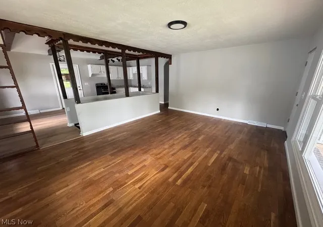 3rd image of 972 Nw Southern Blvd, Warren, OH 44485 | MLS# 5223004