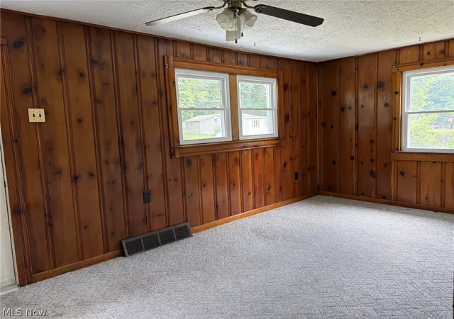 Photo 4 of Sale Pending at 2418 Hillstock Ave, Akron, OH 44312 | MLS# 5221250 | Listing updated on 2026-09-25