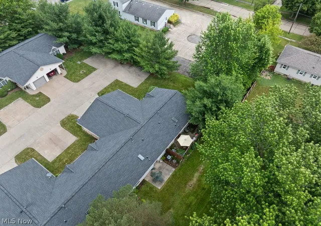 2nd image of 808 Ryan Rd, Medina, OH 44256