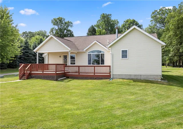 Homes for sale in Vermilion, OH | 14617 Kneisel Rd, Vermilion, OH 44089 | MLS# 5221771