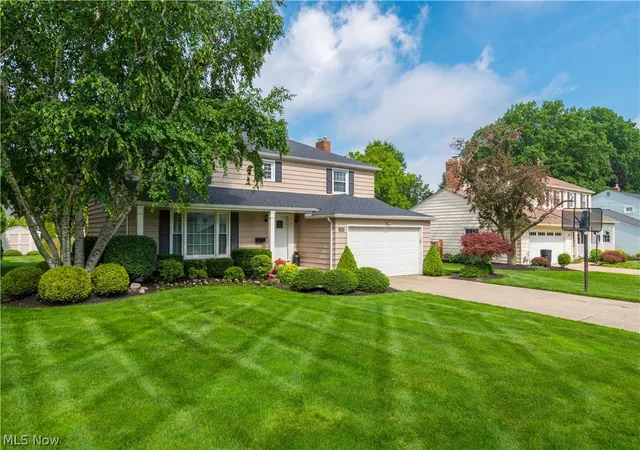 Homes for sale in Rocky River, OH | 2808 W Asplin Dr, Rocky River, OH 44116 | MLS# 5222259