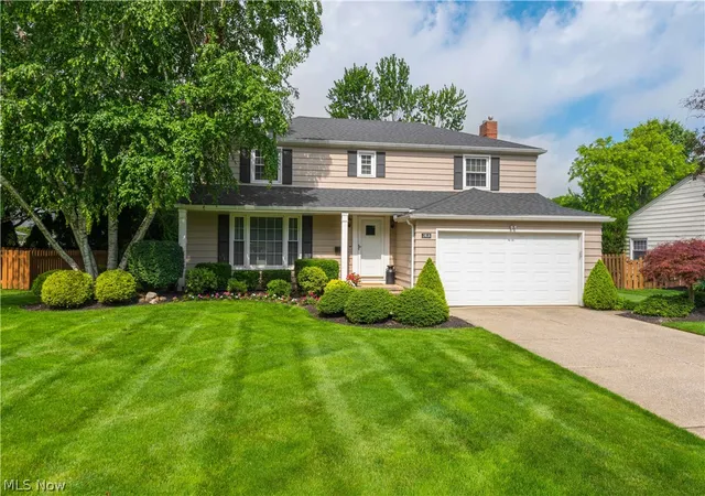 Homes for sale in Rocky River, OH | 2808 W Asplin Dr, Rocky River, OH 44116 | MLS# 5222259