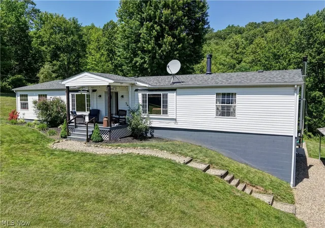 Photo 1 of Single family home for sale at 557 Beans Rd Se, Sherrodsville, OH 44675 | MLS# 5223041 | Listing updated on 2026-07-13