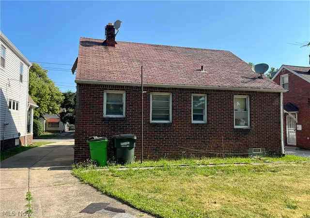 Homes for sale in Euclid, OH | 21670 Ivan Ave, Euclid, OH 44123 | MLS# 5223012