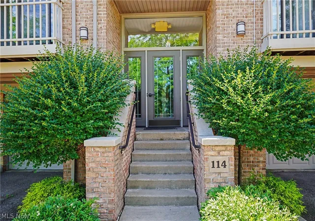 2nd image of 3800 Rosemont Blvd #114B, Akron, OH 44333 | MLS# 5221801