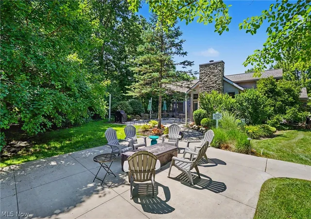 2nd image of 3800 Rosemont Blvd, Akron, OH 44333