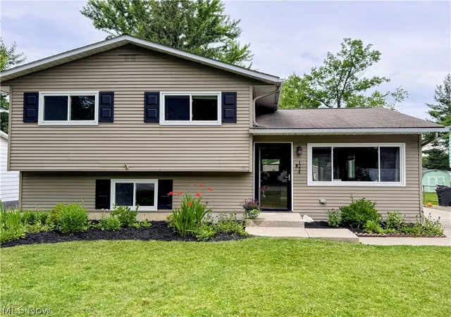 1st image of 1214 Bryce Ave, Aurora, OH 44202 | MLS# 5223048