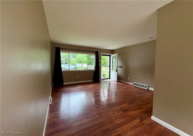 5th image of 1214 Bryce Ave, Aurora, OH 44202 | MLS# 5223048