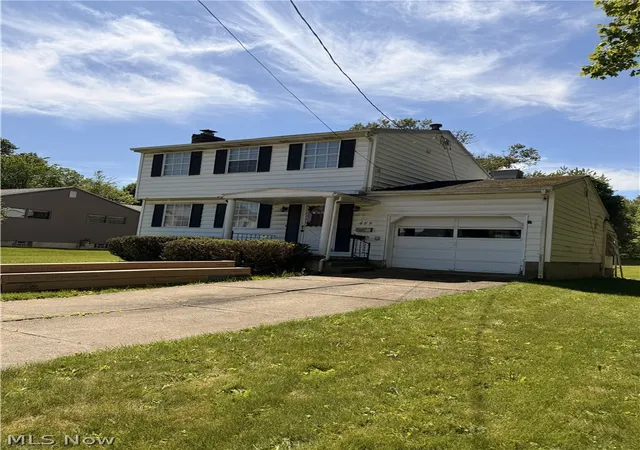 Homes for sale in East Palestine, OH | 685 E Main St, East Palestine, OH 44413 | MLS# 5223055