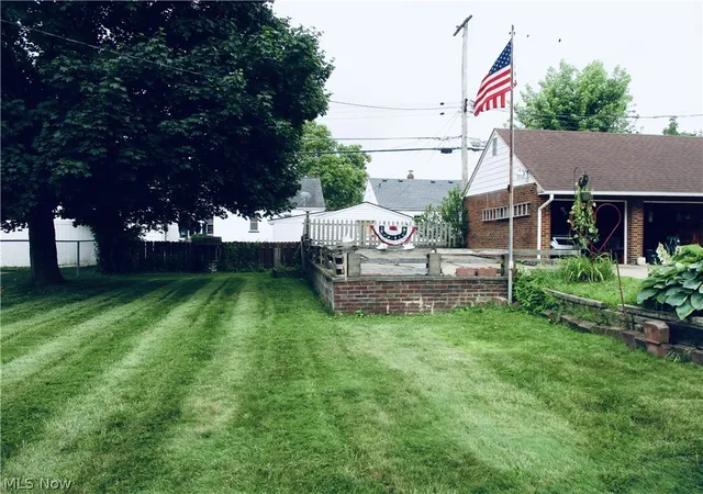 Homes for sale in Parma, OH | 6411 Snow Rd, Parma, OH 44129 | MLS# 5223026