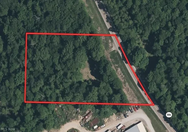 Homes for sale in Frazeysburg, OH | 12025 Pleasant Valley Rd, Frazeysburg, OH 43822 | MLS# 5220143