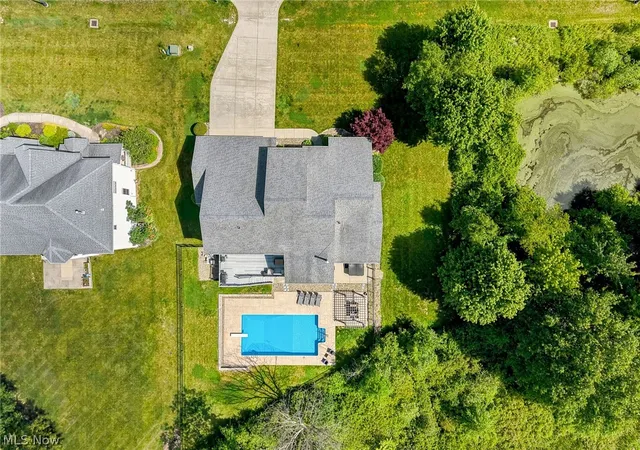 Homes for sale in Cuyahoga Falls, OH | 522 Tanglewood Trl, Cuyahoga Falls, OH 44223 | MLS# 5219715