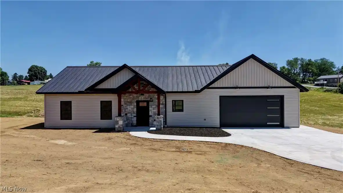 Photo 1 of Single family home for sale at 821 Sw Miller Ave, Sugarcreek, OH 44681 | MLS# 5222156 | Listing updated on 2026-10-12
